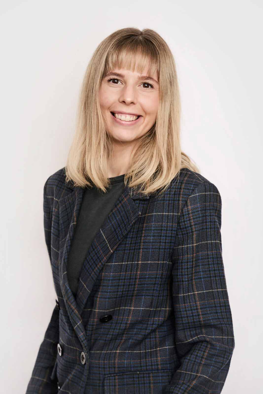 KAROLINE MOELGAARD 1067x1600 V2